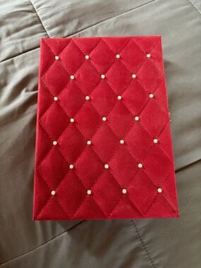 Vintage Avon Red Velvet Jewelry Organizer